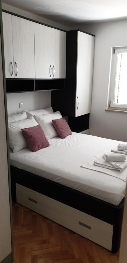 Apartman Petra Makarska Esterno foto